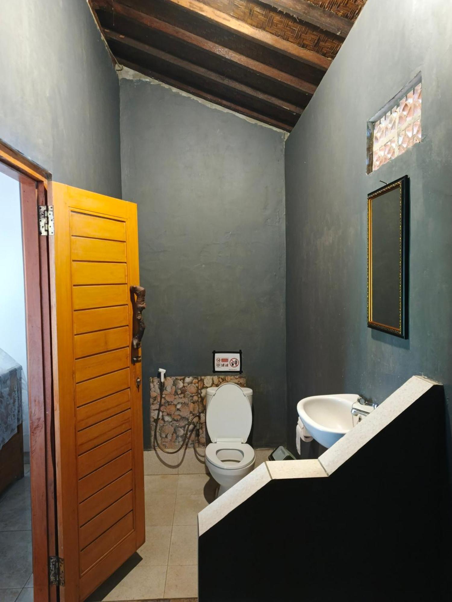 Friend House Stay & Surf Airsatang Ngoại thất bức ảnh